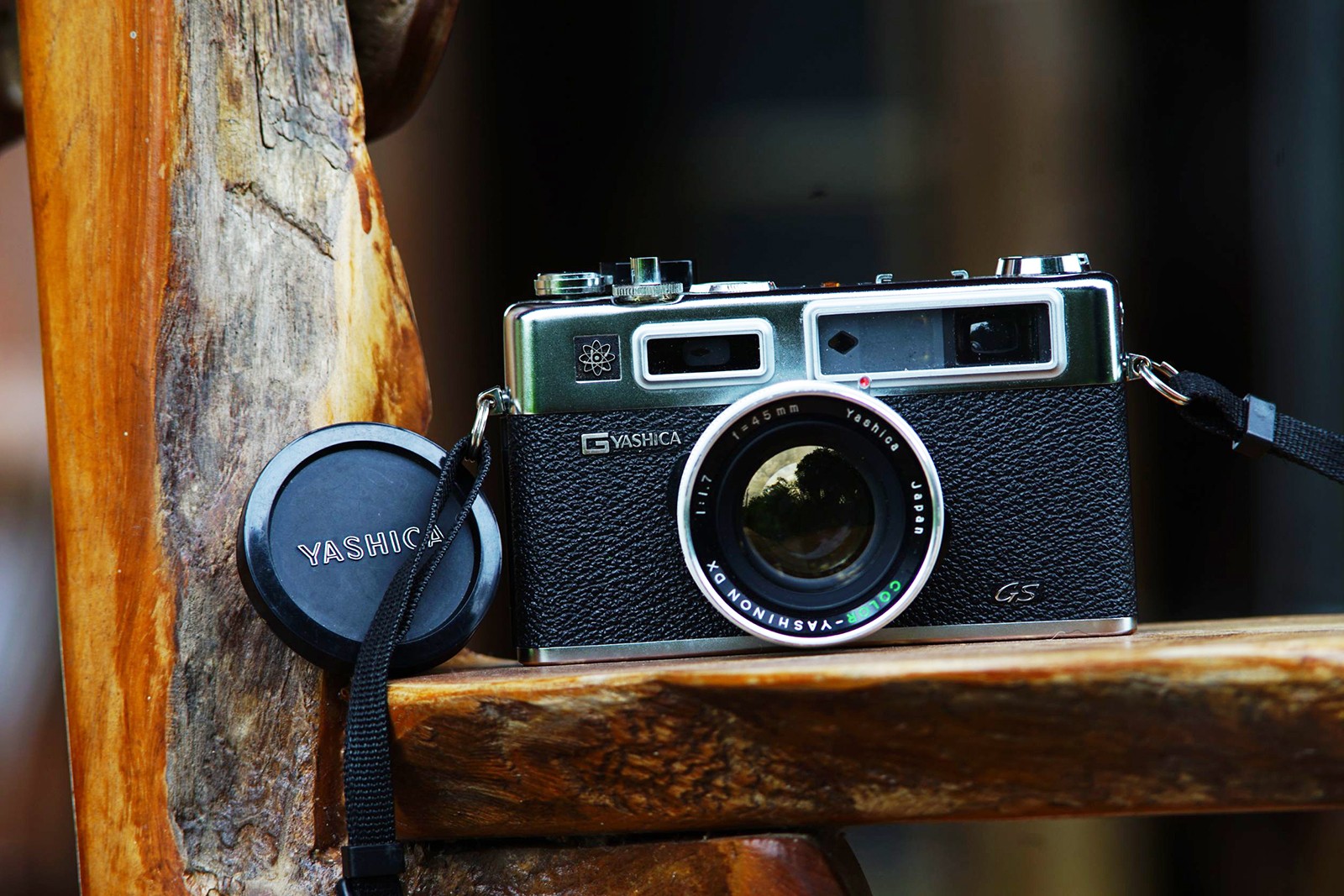 Yashica Electro35 : เจ้าของฉายาไลก้าคนจน